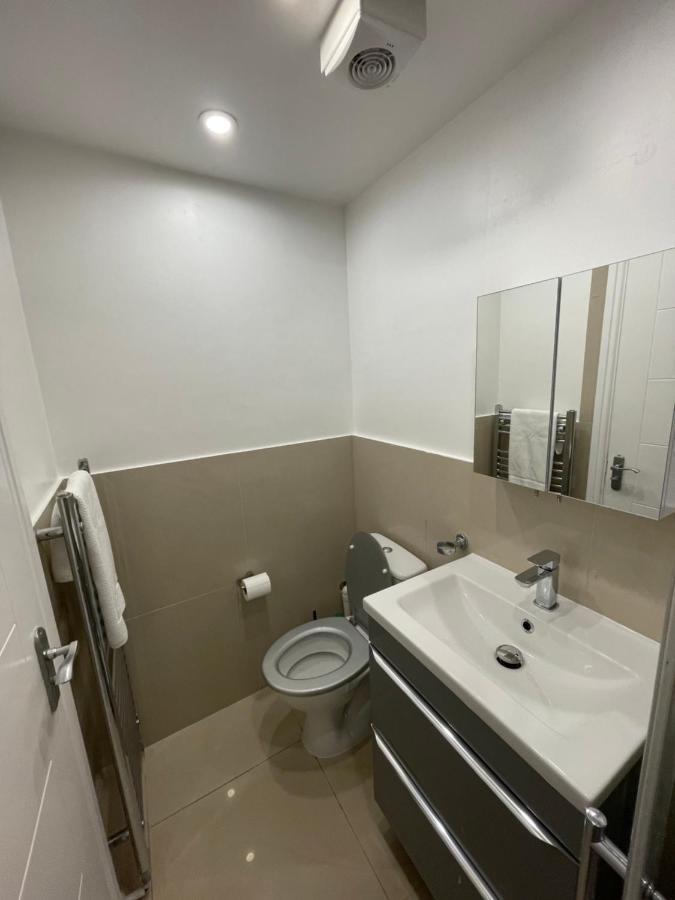 Luxury Studio Apartment Harrow on the Hill Exteriör bild