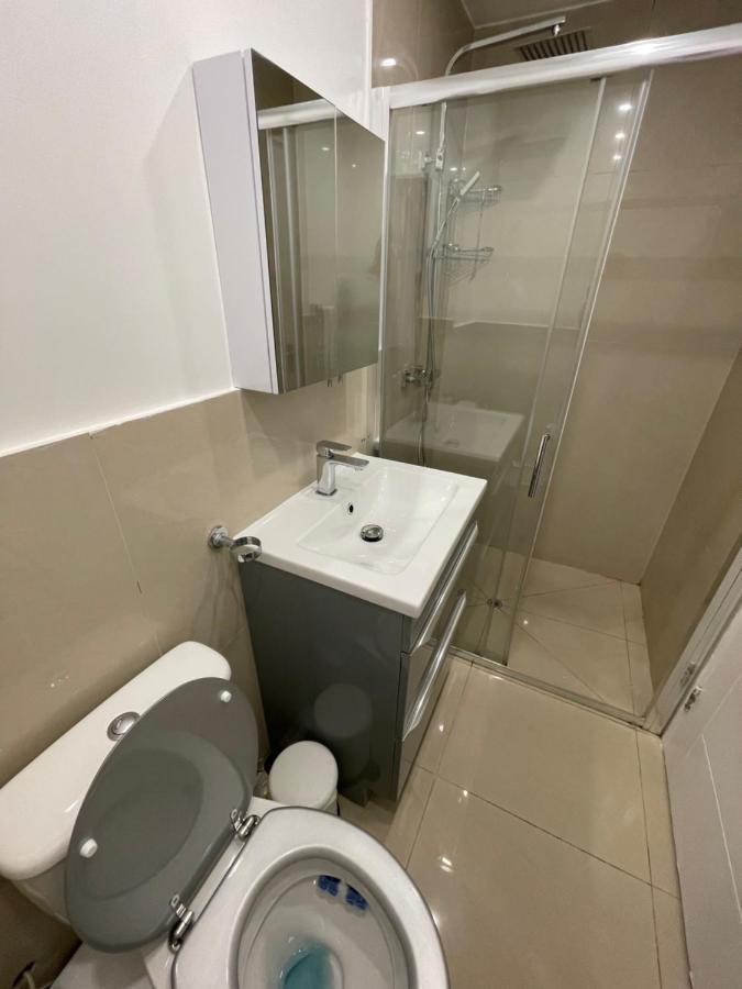 Luxury Studio Apartment Harrow on the Hill Exteriör bild
