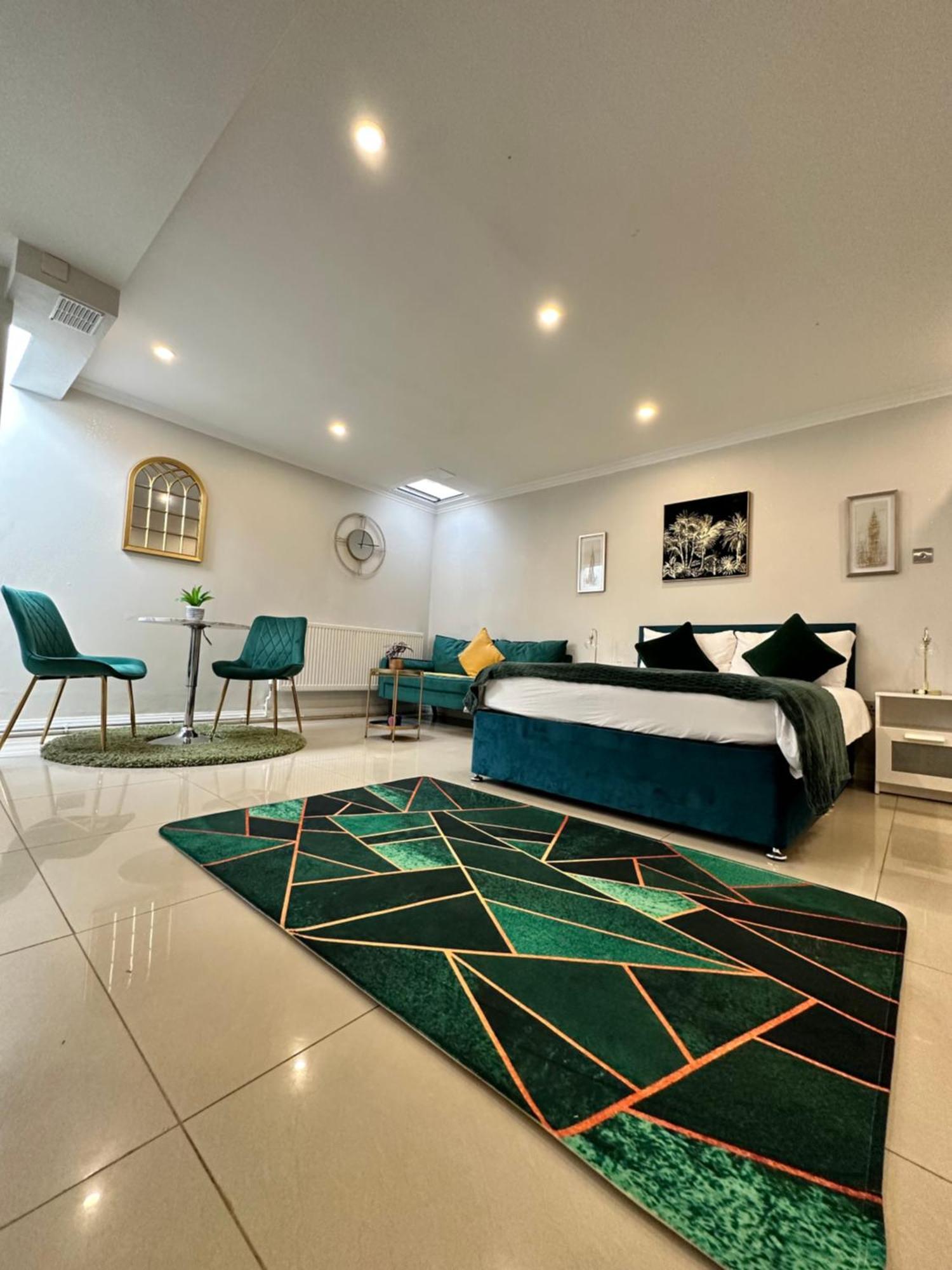 Luxury Studio Apartment Harrow on the Hill Exteriör bild