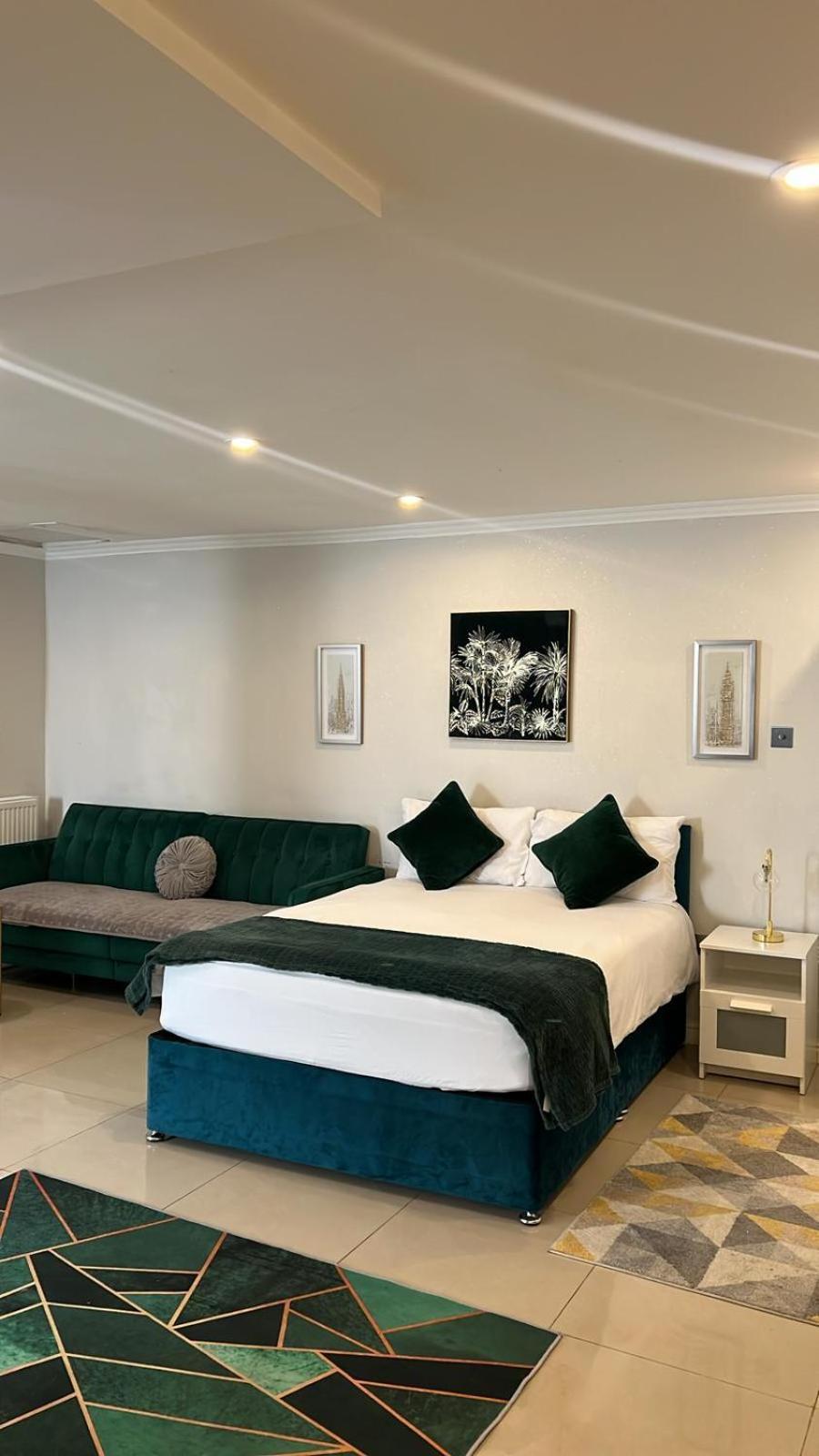 Luxury Studio Apartment Harrow on the Hill Exteriör bild